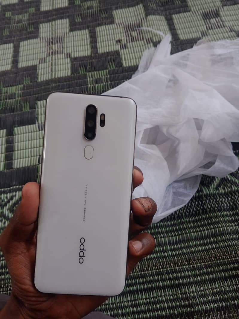 OPPO A5 1