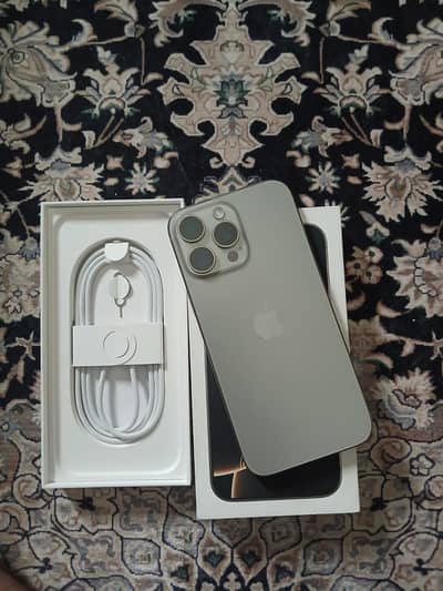 Apple iPhone 16 Pro Max