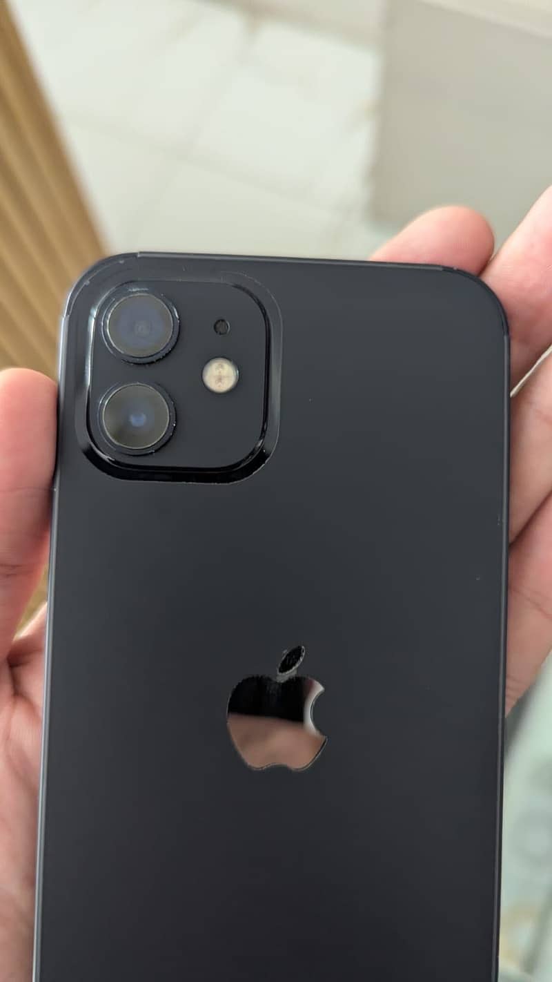 Apple iPhone 12 3