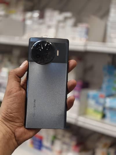 Tecno Spark 20 Pro Plus 8/256