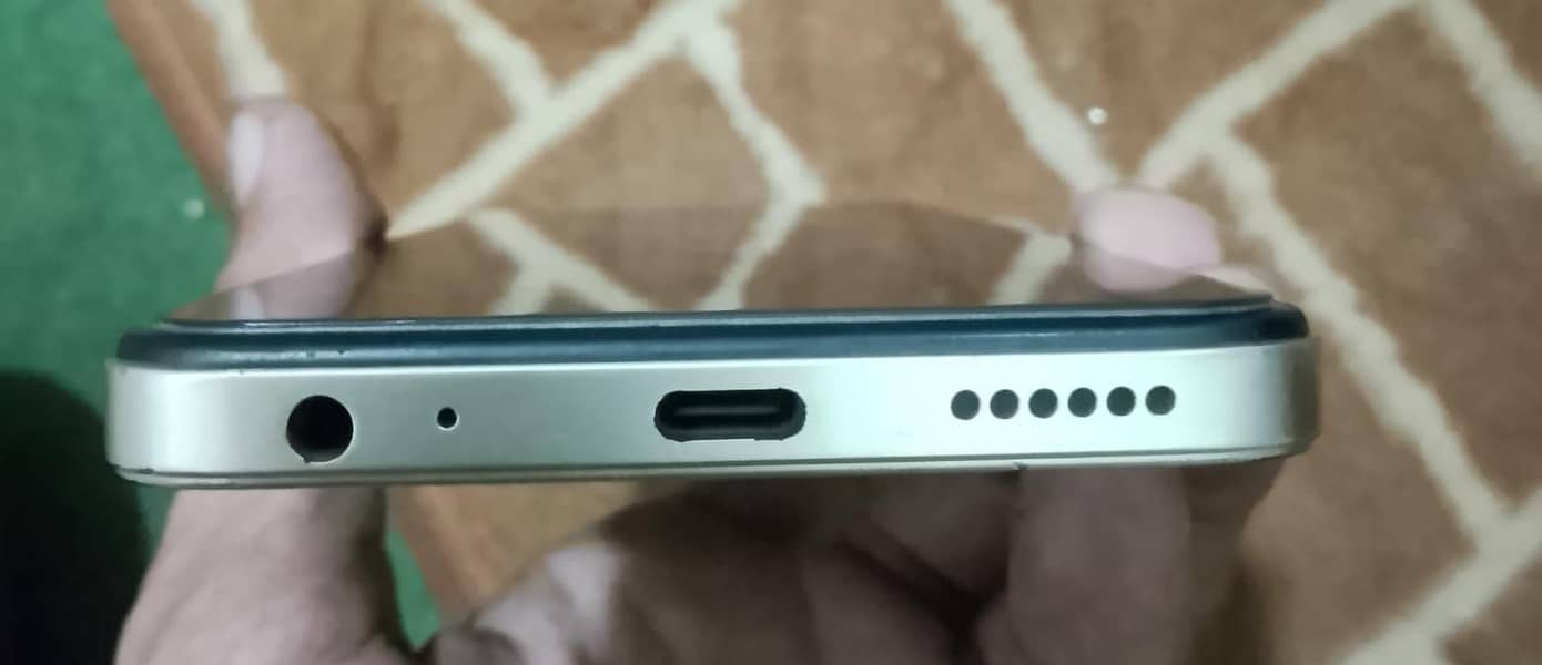Tecno Spark 20C 7