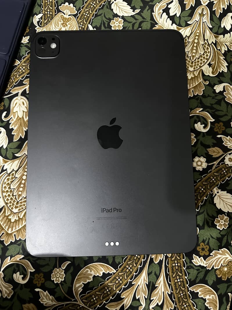 Ipad M4 0