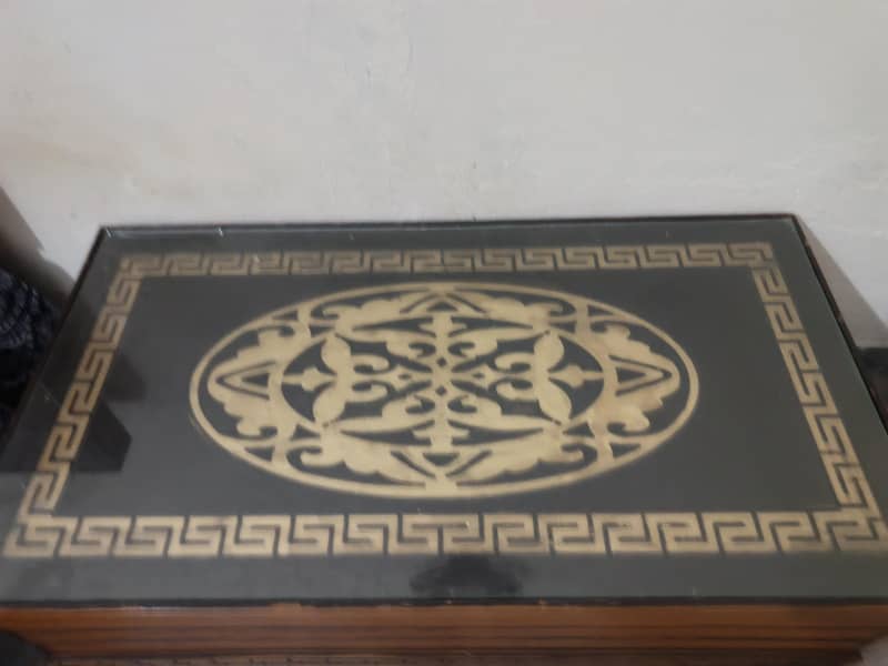 5 seater sofa with table 3