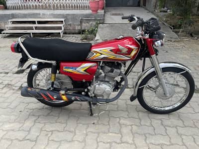 Honda 125 model 2025 in zero condition