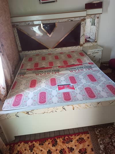 bed set for sale with side table