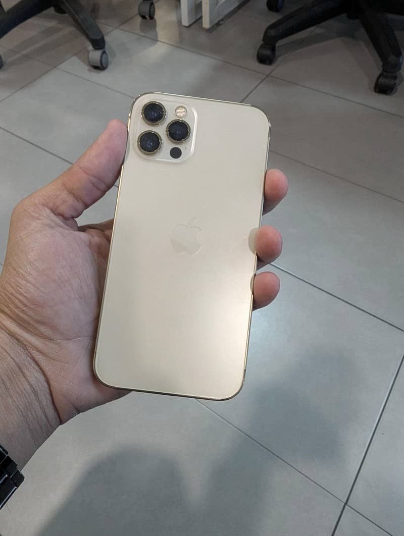 iphone 12 Pro 1