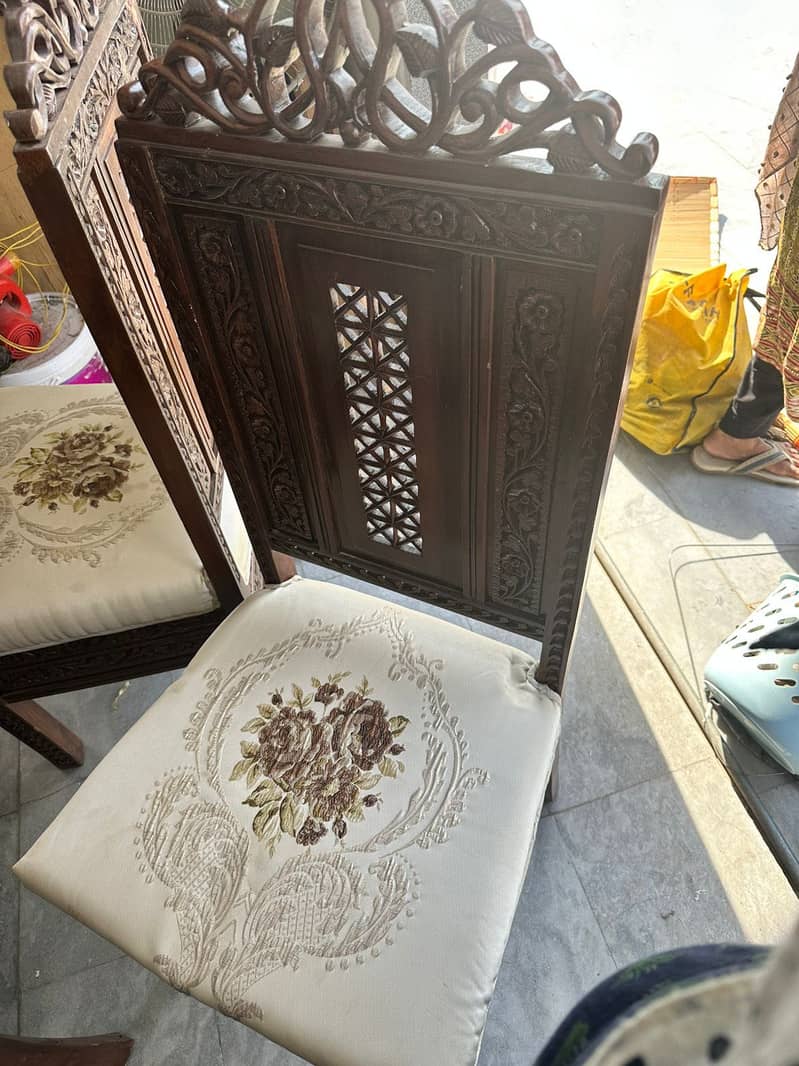 Dining table 7