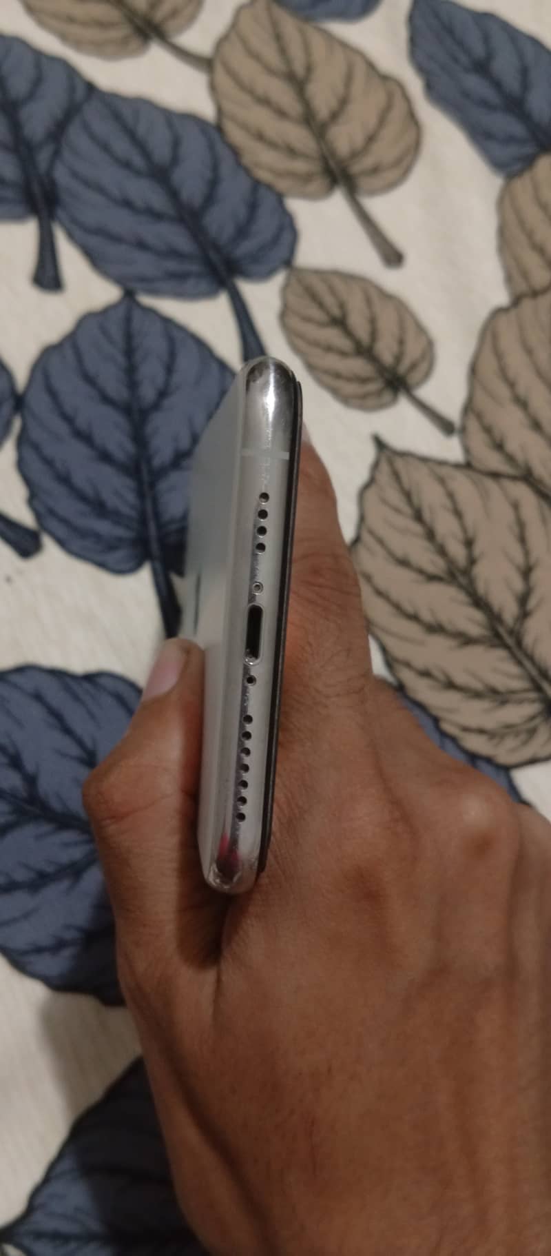 Apple iPhone 11 Pro Max 4