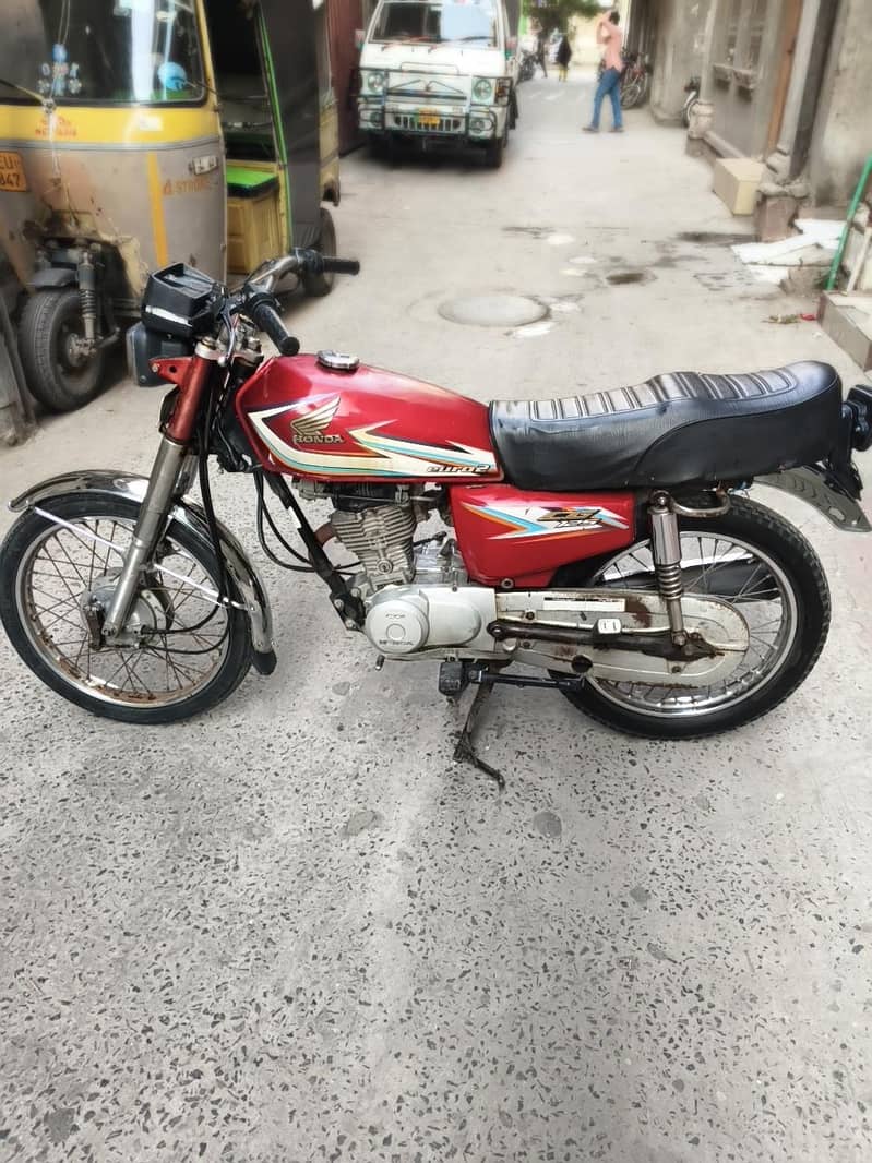 CG 125 2