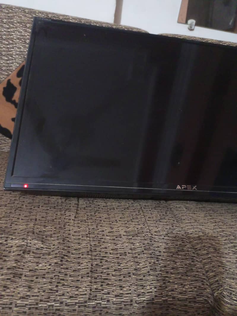 Simple LED TV 3