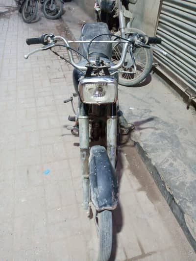 Hero bike model 12 documents completed ha priz 15k