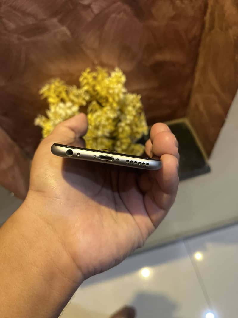 Apple iPhone 6 3