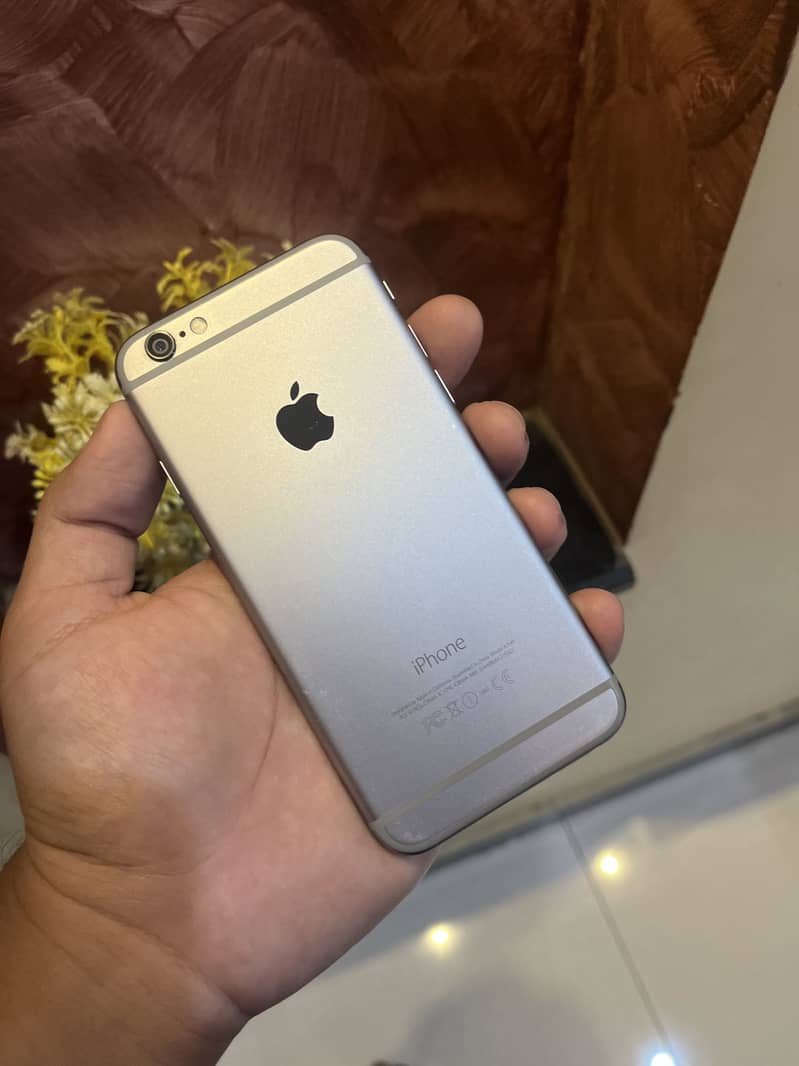 Apple iPhone 6 4