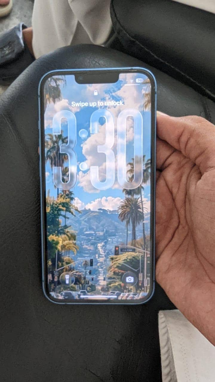 Apple iPhone 13 1