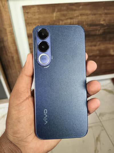 Vivo V70 FE 5G