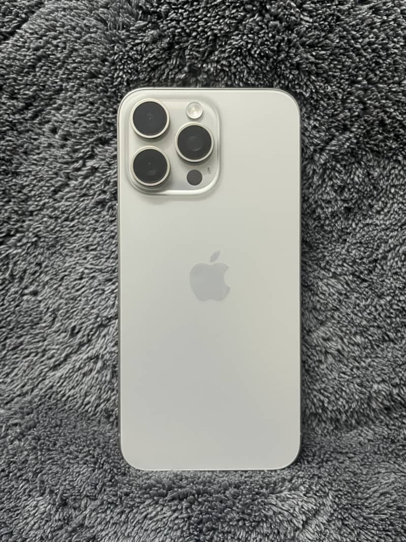 IPhone 15 Pro Max 2