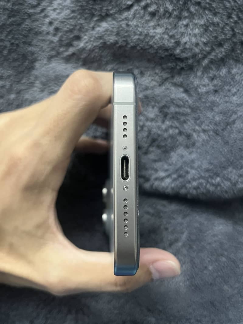 IPhone 15 Pro Max 5