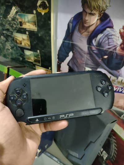 psp street jailbreak 16gb card 30 games installed good working