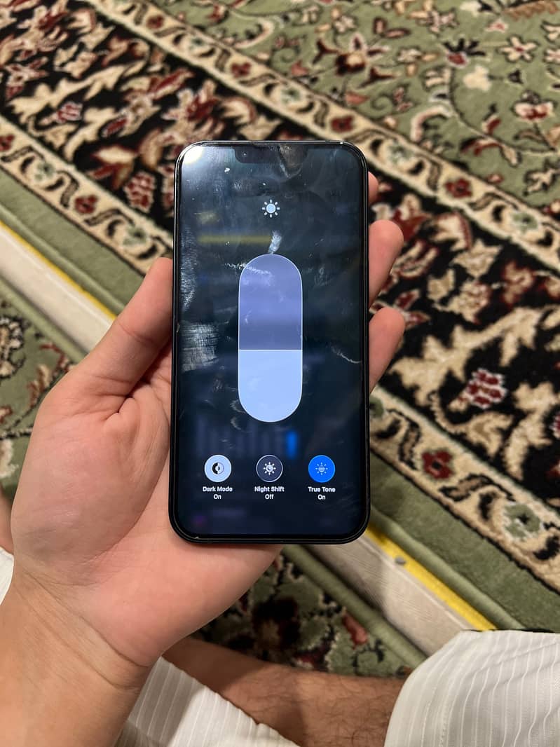 Apple iPhone 13 2