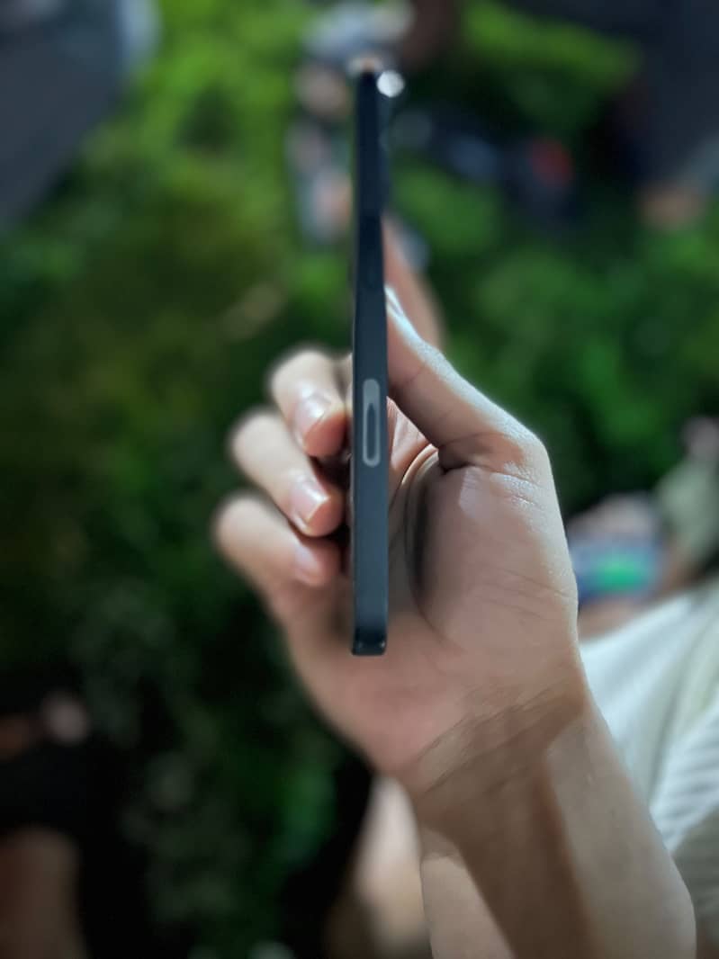 Apple iPhone 13 13