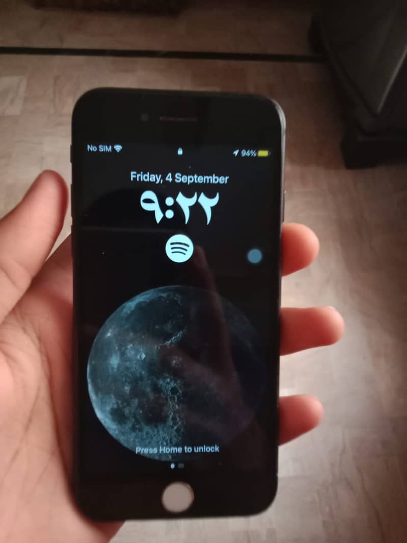 Apple iPhone 8 0