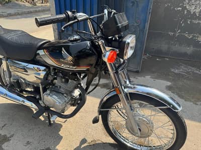 Honda 125 Spacial Edition