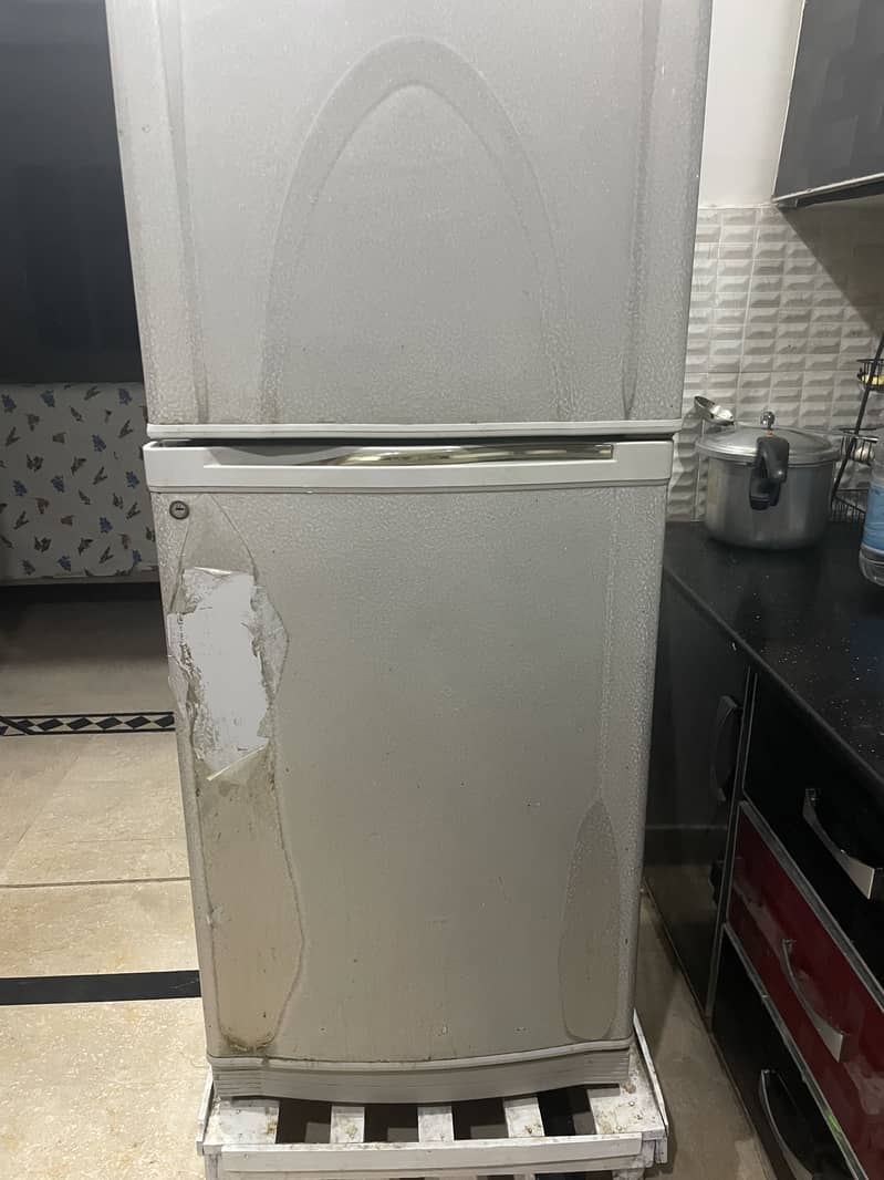 Dawlance Refrigerator Medium 2