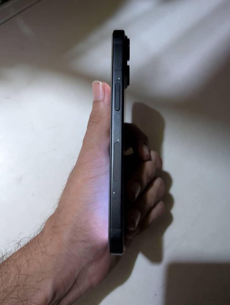Apple iPhone 15 3
