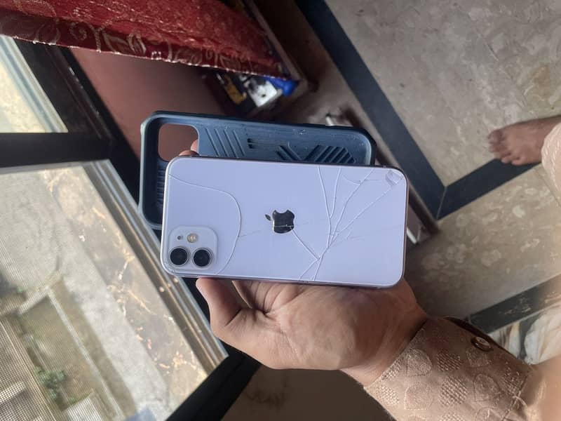 Apple iPhone 11 2
