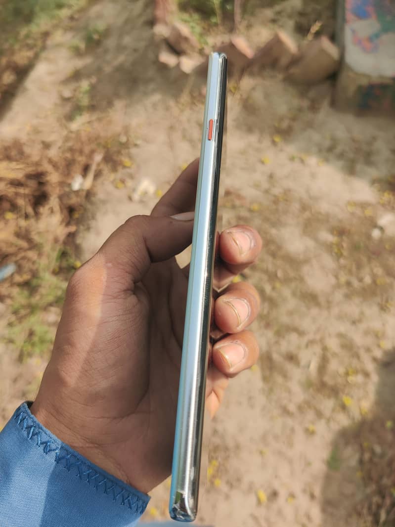 Tecno CAMON 40 Pro 2