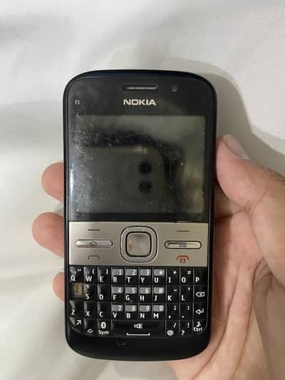 Nokia E5
