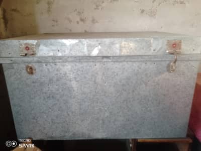 Trunk for sale