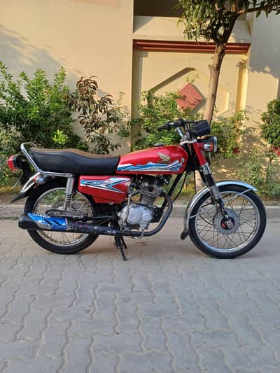 Honda CG 125 2013 model