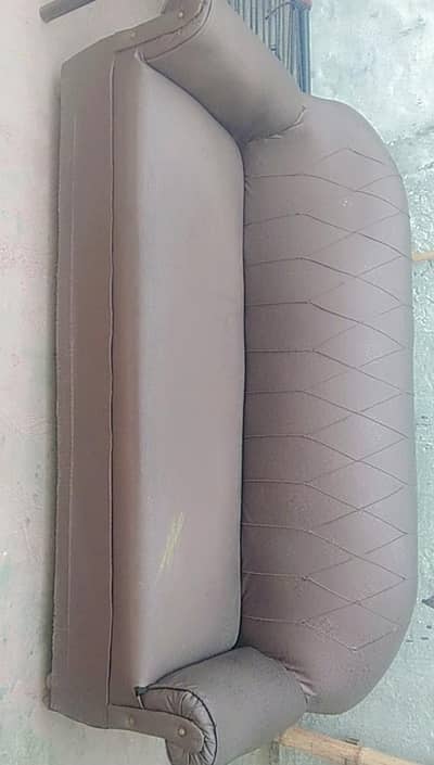 Single sofa - 4 seater