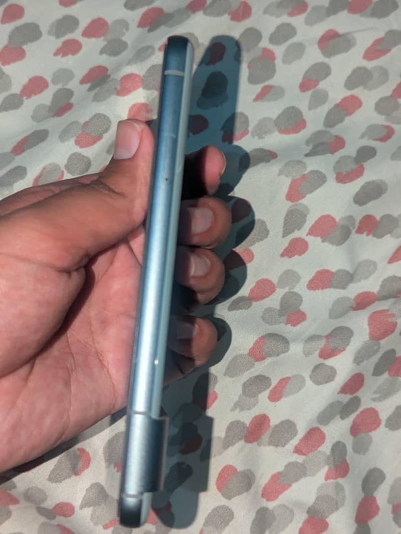 Google Pixel 8 3