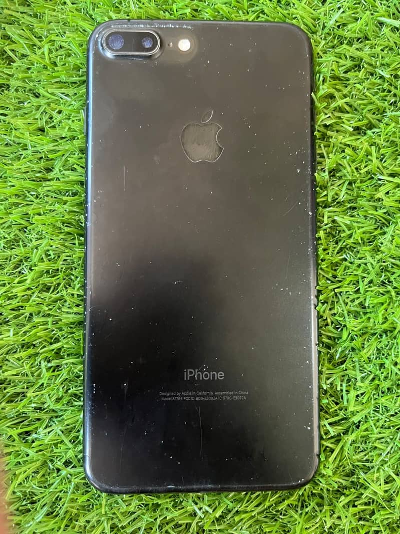 Apple iPhone 7 Plus 2