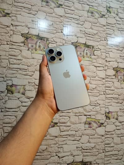 Apple iPhone 15 Pro Max