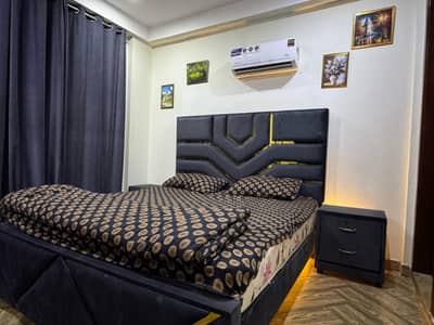 1 bed Luxury Appatment For Short Stay. 0321 1046192