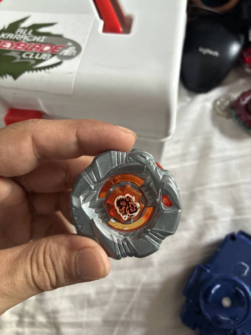 Beyblade lots 7