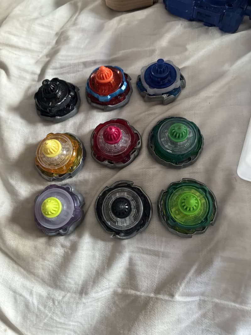 Beyblade lots 14