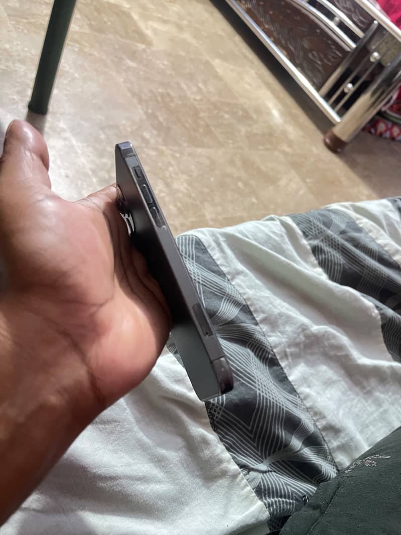 Apple iPhone 12 Pro 6