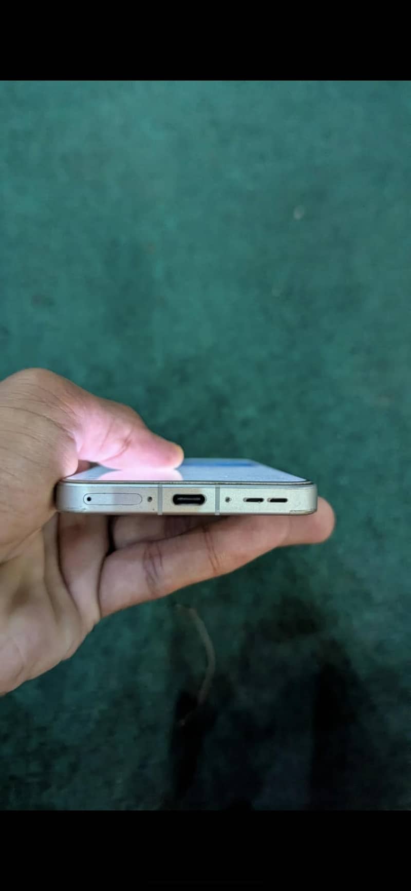 One Plus 13t 4