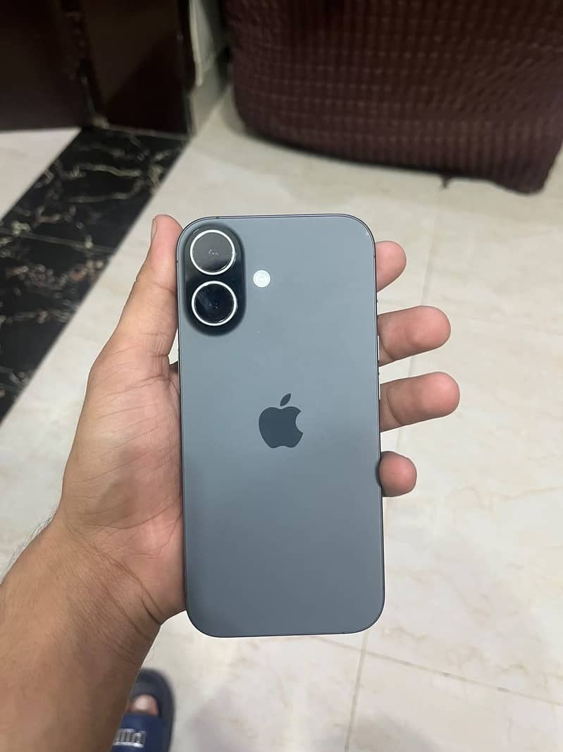 Apple iPhone 17 3