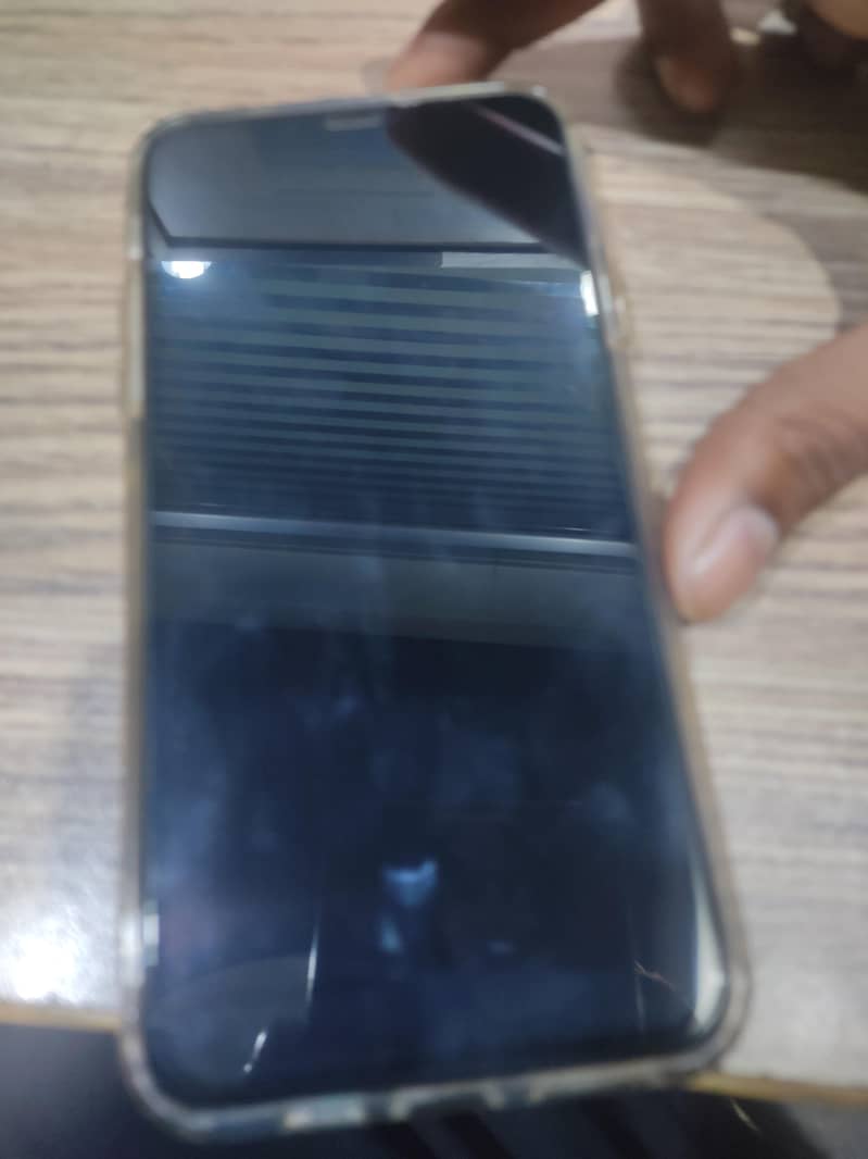 Apple iPhone 11 Pro Max 2