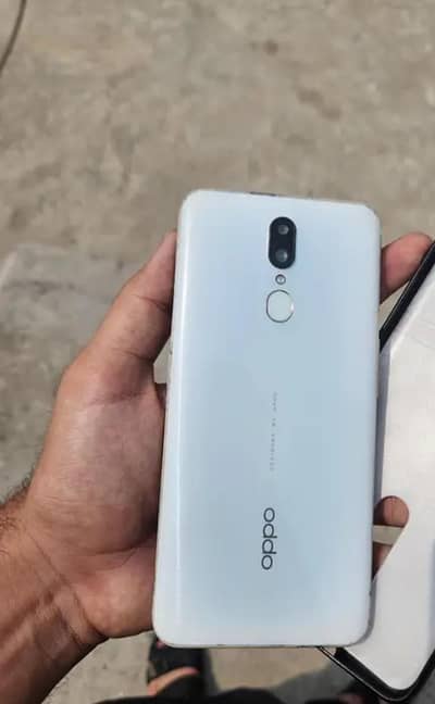 oppo f11 8 gb ram 256 gb mamory