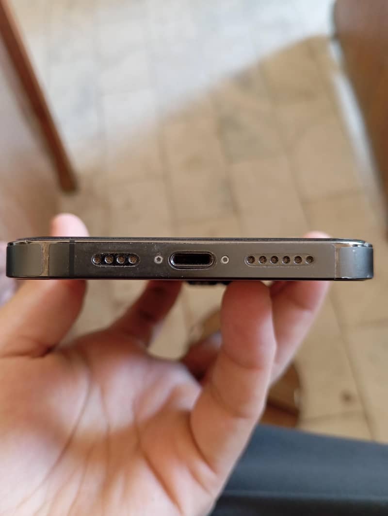 Apple iPhone 13 Pro Max 3