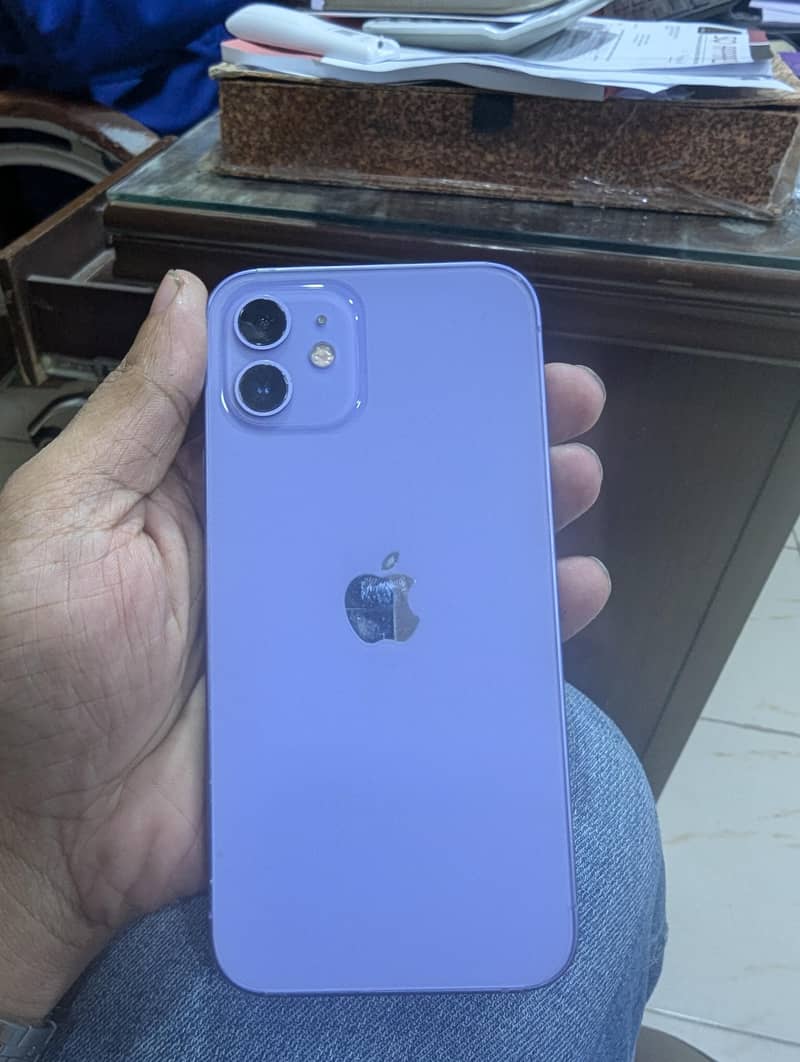 Apple iPhone 12 0