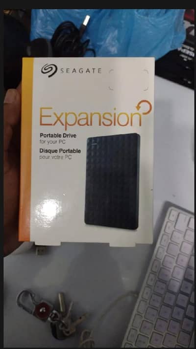 Seagate Portable DriveCapacity: 2 TB USB