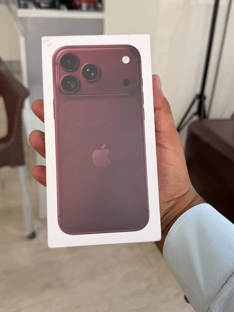 Apple iPhone 18 Pro Max 4
