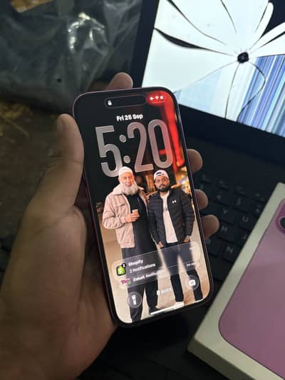 Apple iPhone 16